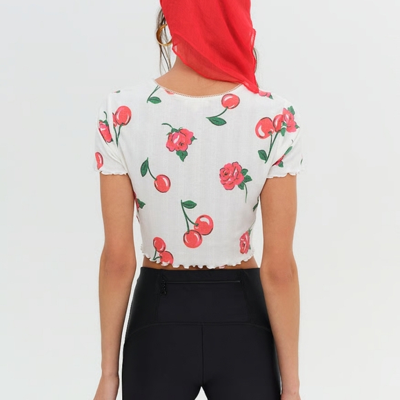 For love and lemons XS cropped tee - Picture 2 of 6